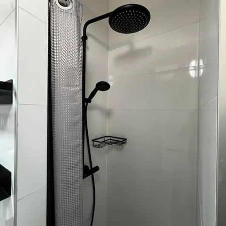 Ravissant Parisien פריז